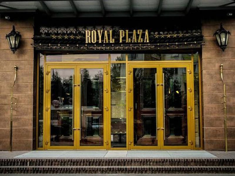 Royal Plaza Hotel Nefteyugansk Luaran gambar